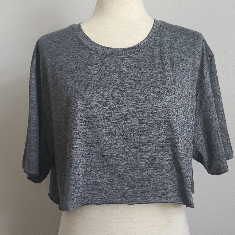 Plus Size Fabletics Woman's Workout Top - image 1